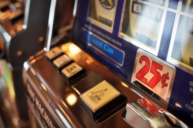 Live match scoreboard showing real-time score updates and Correct Score settlement